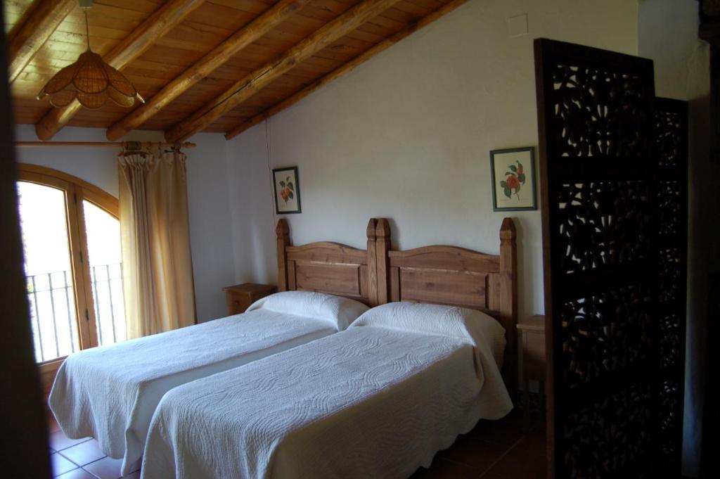 לינארס דה לה סיירה La Molinilla Apartamentos Y Hammam (Adults Only) חדר תמונה
