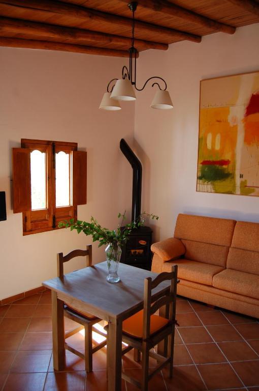 לינארס דה לה סיירה La Molinilla Apartamentos Y Hammam (Adults Only) חדר תמונה