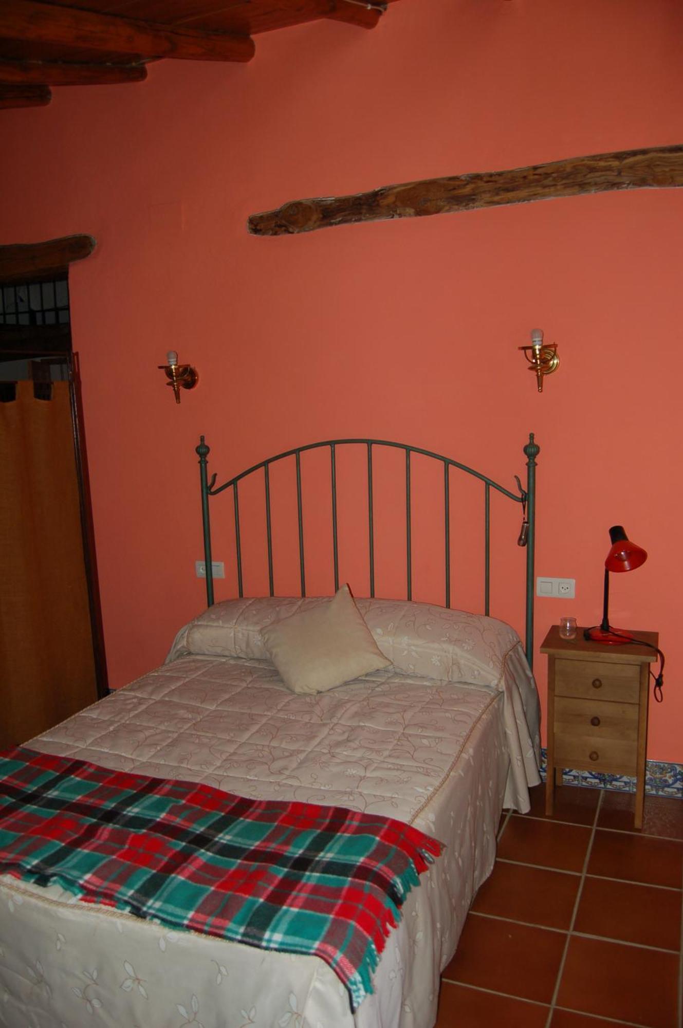 לינארס דה לה סיירה La Molinilla Apartamentos Y Hammam (Adults Only) מראה חיצוני תמונה