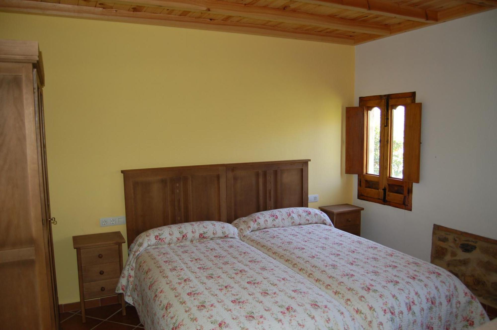 לינארס דה לה סיירה La Molinilla Apartamentos Y Hammam (Adults Only) מראה חיצוני תמונה